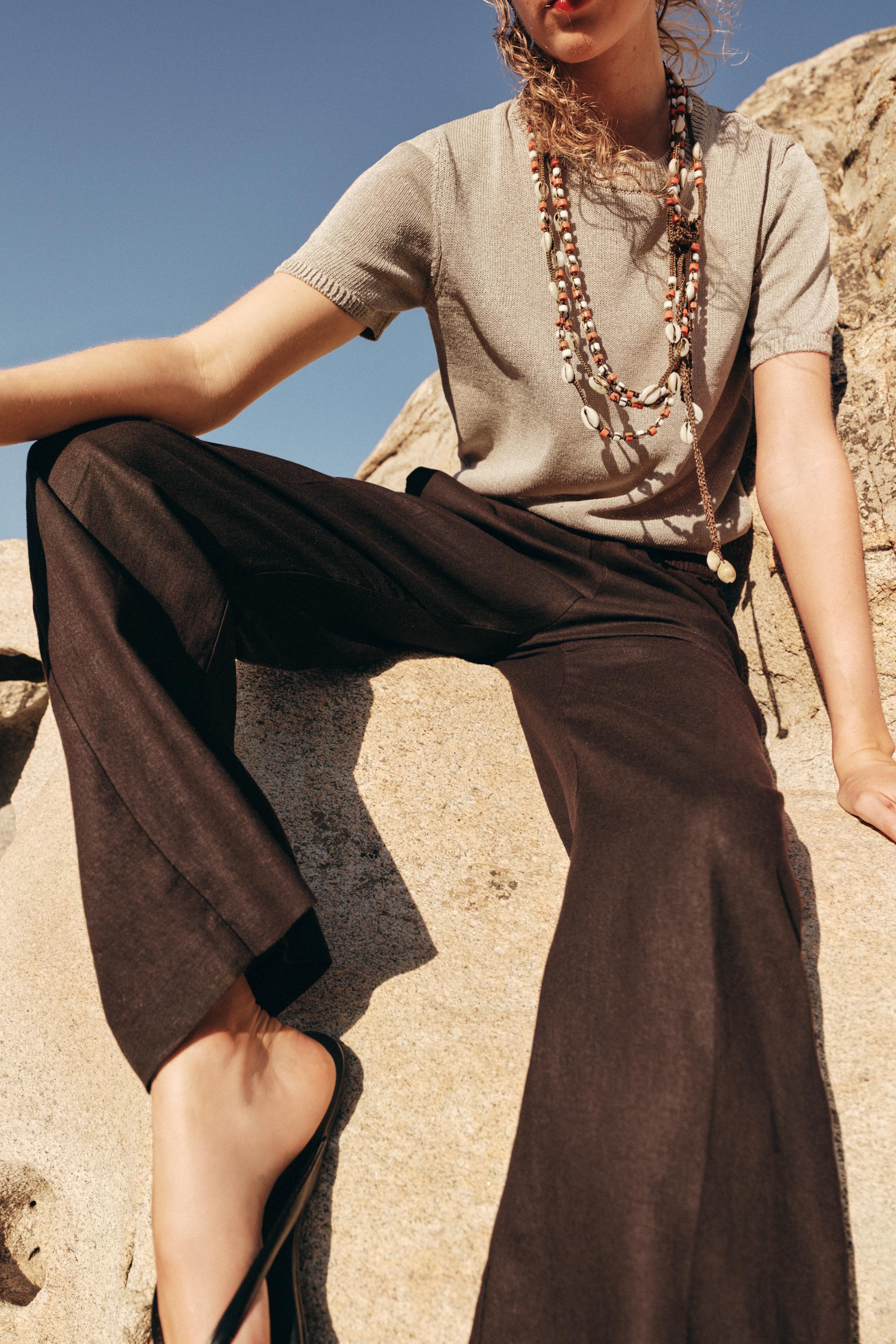SHORT SLEEVE KNIT TOP
